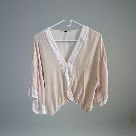 Young Fabulous & Broke Tops - YFB Young Fabulous and Broke Cream White Kimono Sleeve Top M Blouse